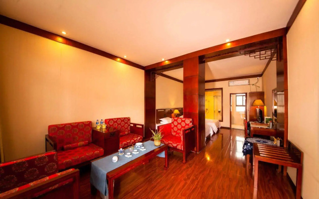 Dali Yinfeng Hotel