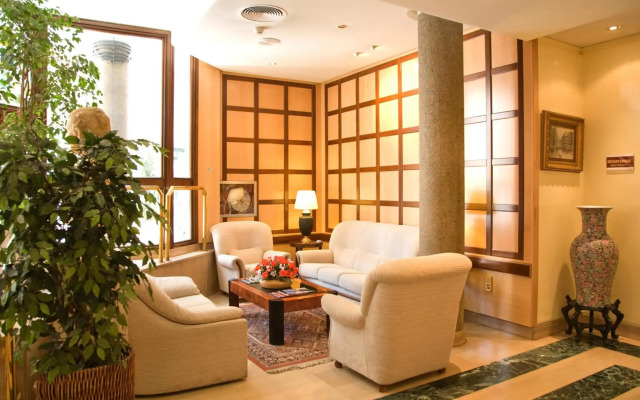Tibur Hotel