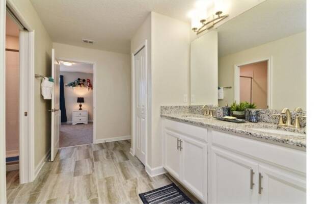 Champions Gate (230704) - 8 Br Villa