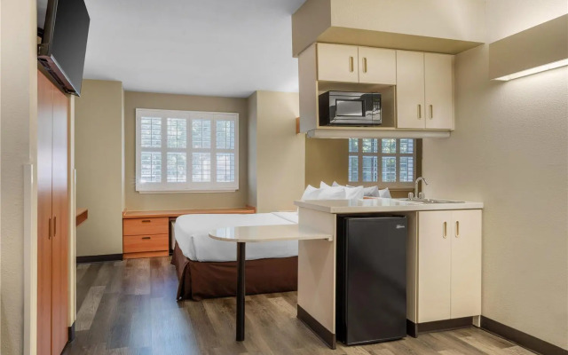 SureStay by Best Western Sacramento South Natomas