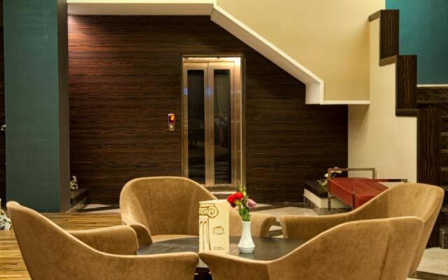 Hera Hotel