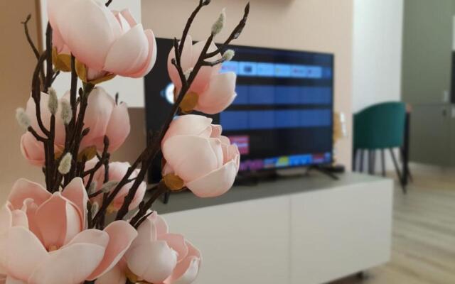Miku Apartment-Perfect 1Bd At Komuna e Parisit