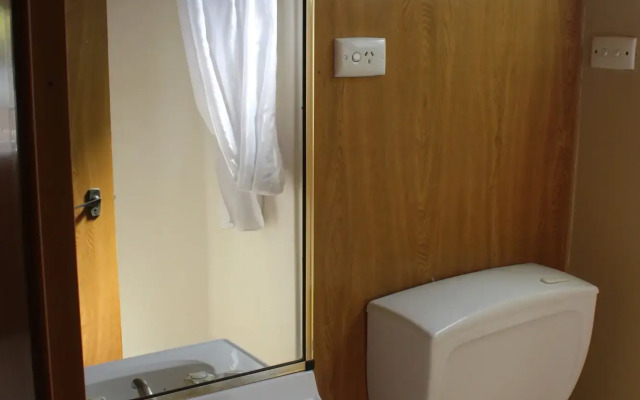 Lani's Holiday Island - Caravan Park
