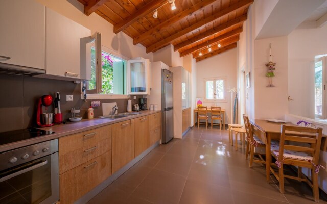 My Little House - Family House with Private Terrace