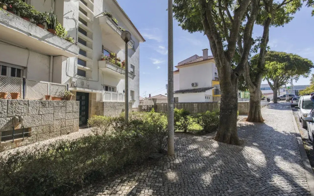 Rustic Seaview Apartment in Cascais