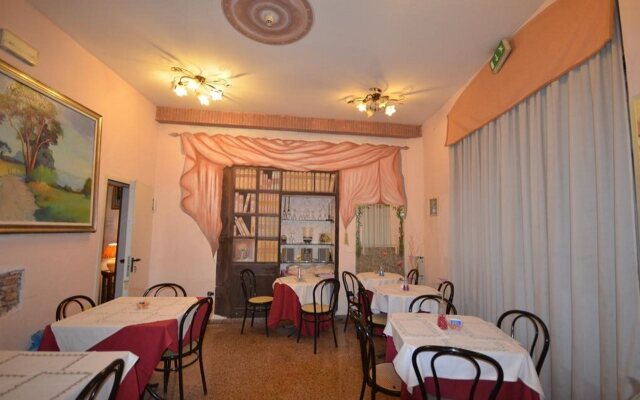 Hotel Leonardo