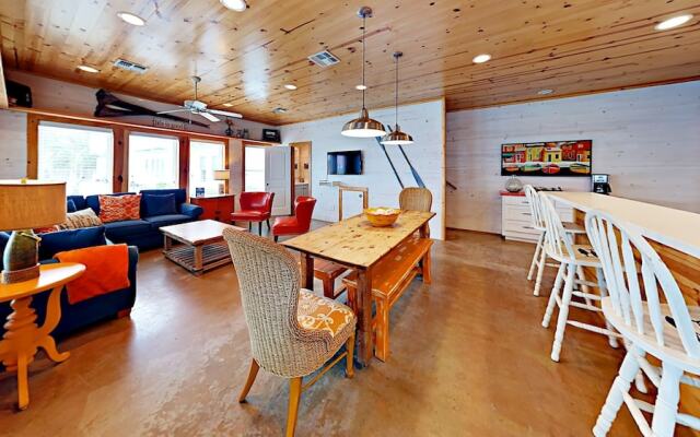 Station Street - 4 Br Townhouse