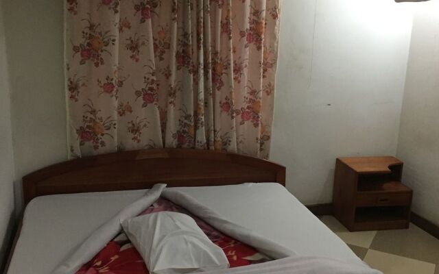 Seven Eleven Hotel