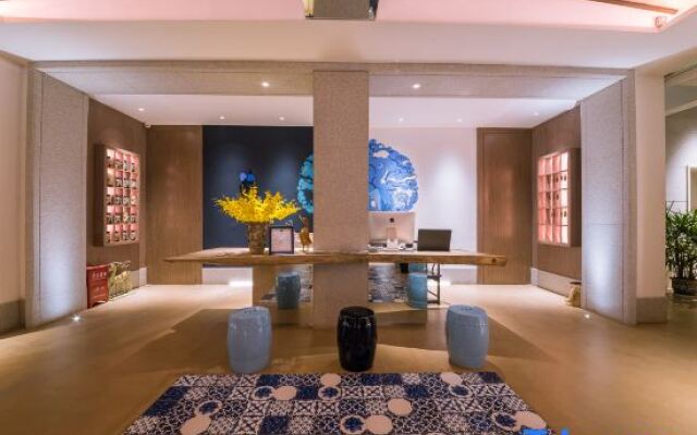 Xishuangbanna Jinghongyun Jintai Resort Hotel