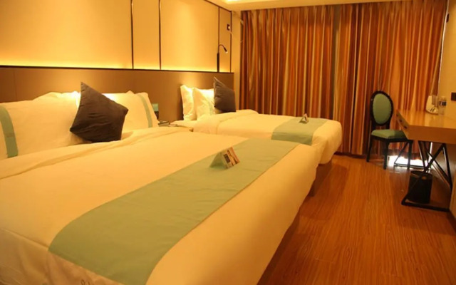 Xana Lite Beijing Shunyi Fengbo Metro Station