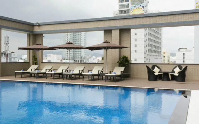 Muong Thanh Grand Cua Lo Hotel