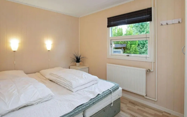 6 Person Holiday Home in Vaeggerlose