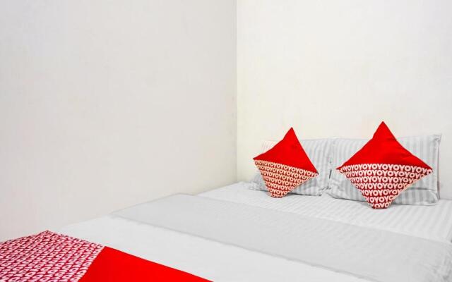 OYO 90743 Kartini Populer
