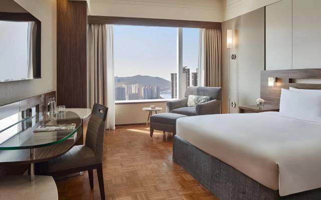Nina Hotel Tsuen Wan West