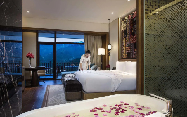 Banyan Tree Jiuzhaigou