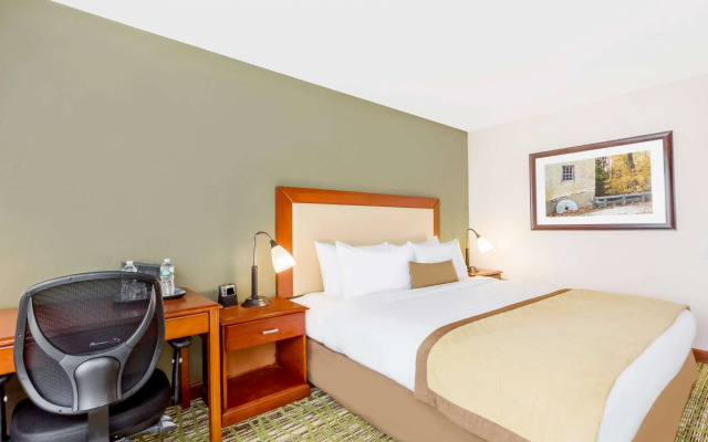 Clarion Hotel and Suites