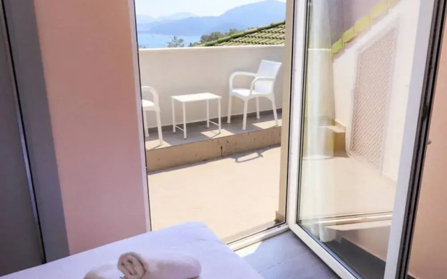 Peaceful Duplex With Splendid View in Gocek