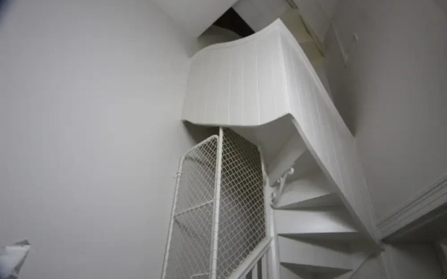 Seafield Tower Glenelg Apartment no 5