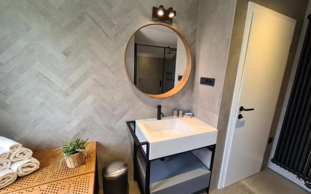 Guesthouse Porto 100m see, close Sandy beach, Pebble beach