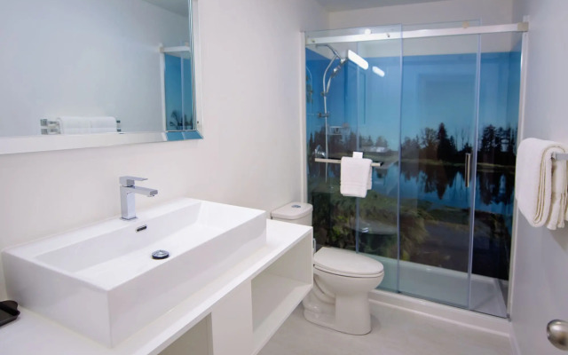 Robin Hood Inn & Suites