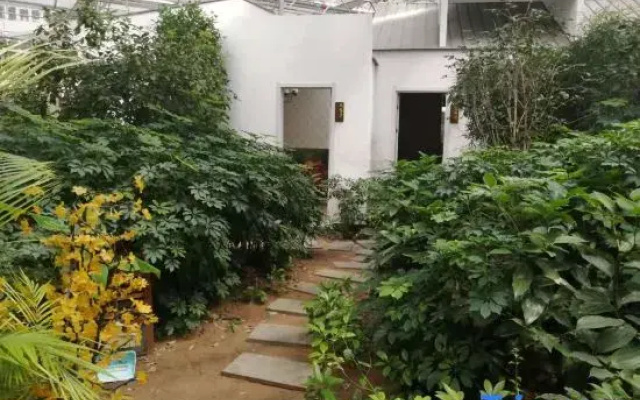 Tianyuan Jibushi Hot Spring Hotel