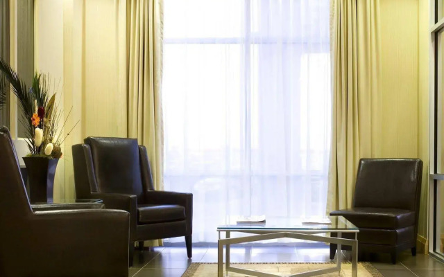 Cambridge Hotel and Conference Centre