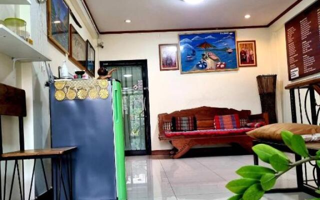 T2B Home - Adults Only - Hostel
