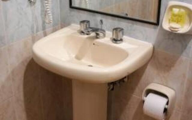 Urdesa Suites Hotel