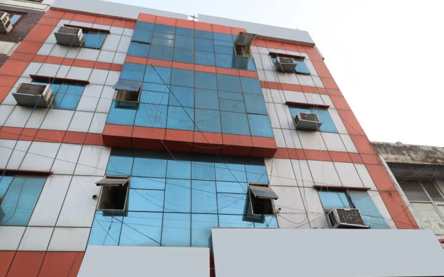 Hotel Regal 2 By OYO Rooms