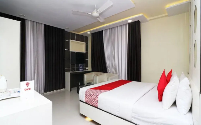 OYO 7054 Hotel Amabalika