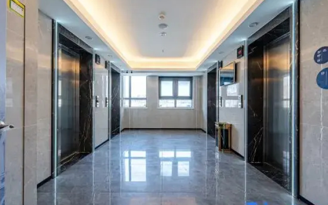 Vanshu Hotel (Jinan CBD Convention and Exhibition Center Store)