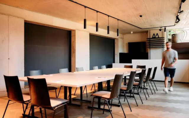 ARX Hotel & Restaurant
