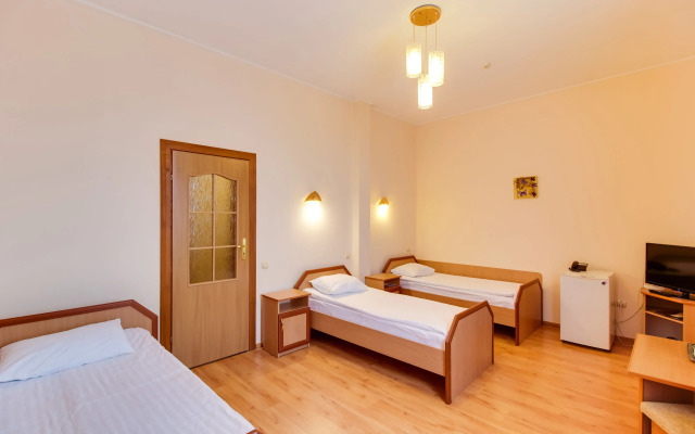 Отель «Галактика»