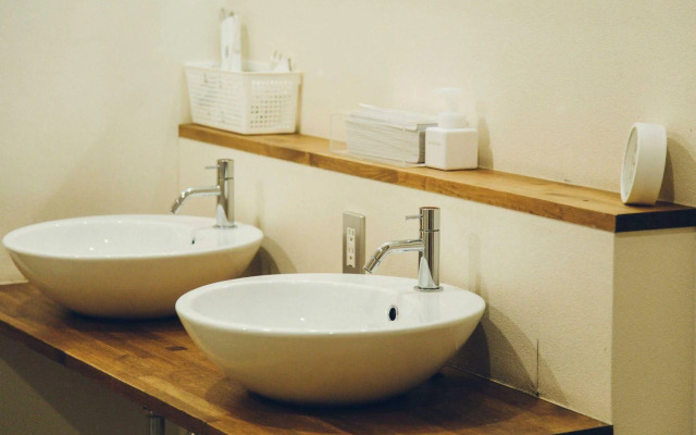 Len KYOTO KAWARAMACHI – Hostel