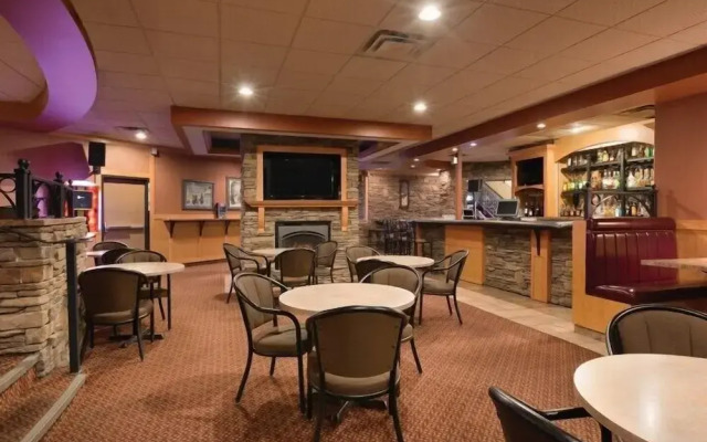 Best Western Wayside Inn & Suites