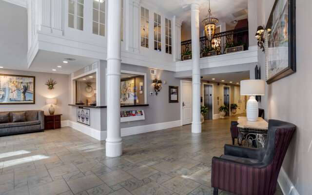 Best Western Plus St. Christopher Hotel