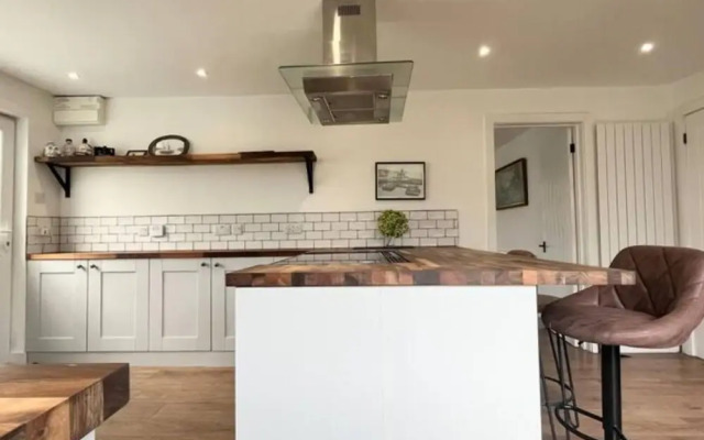 Bright 3bed Bungalow Porthlevan