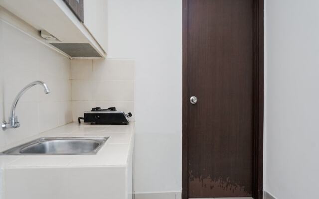 Nice And Artistic 1Br At Saveria Apartment