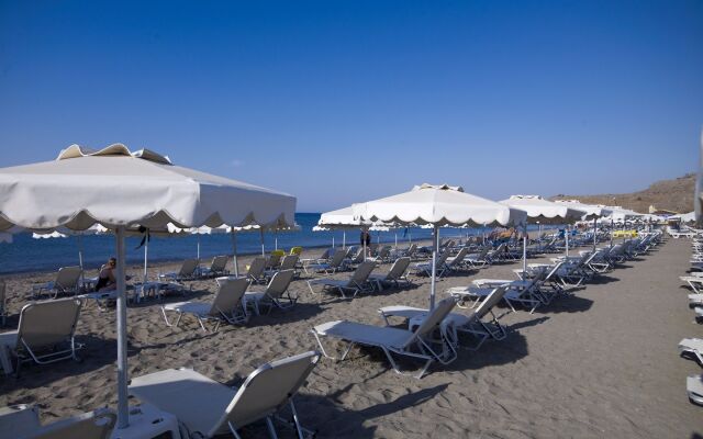 Costa Lindia Beach