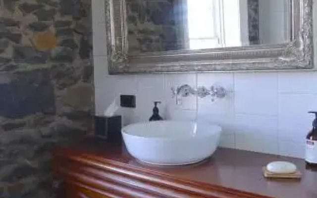 Elephant Bridge Hotel