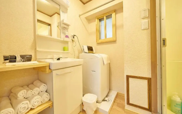 The Hotel 302 – Bathroom – Sendai