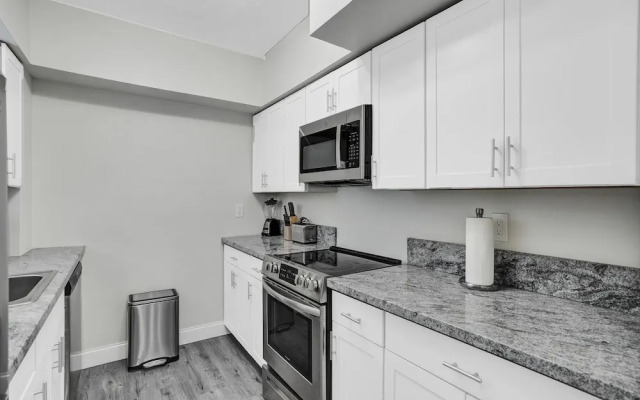 Bay Harbor Suites