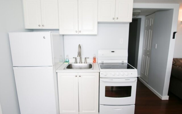 Duffin Cove Oceanfront Lodging