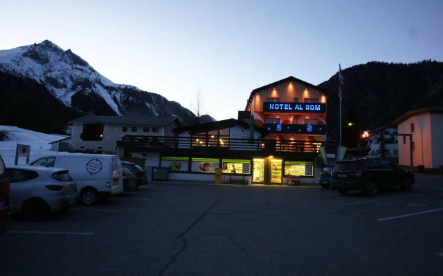 Hotel Al Rom