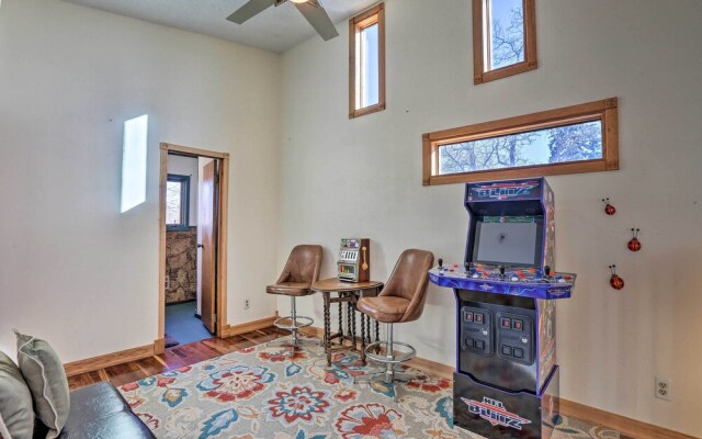 5 Mi to Dtwn Denver: Peaceful Lakewood Home!