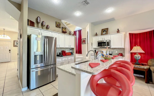 Scuttle Vacation Pool Home W Spa