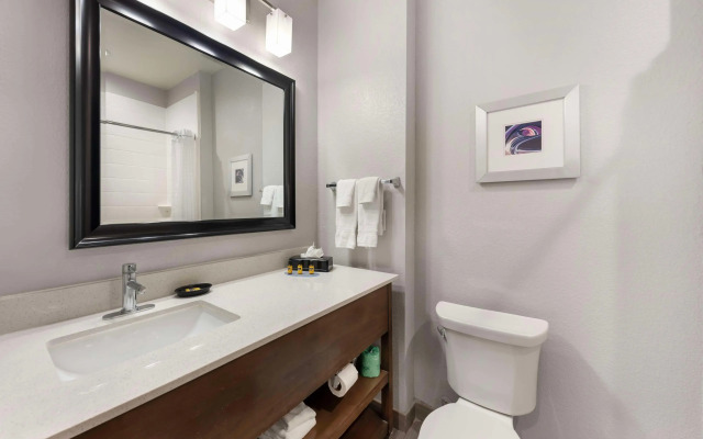 Best Western Plus Buda Austin Inn & Suites