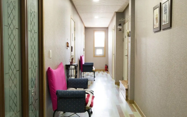 Hong Hong Guesthouse - Hostel