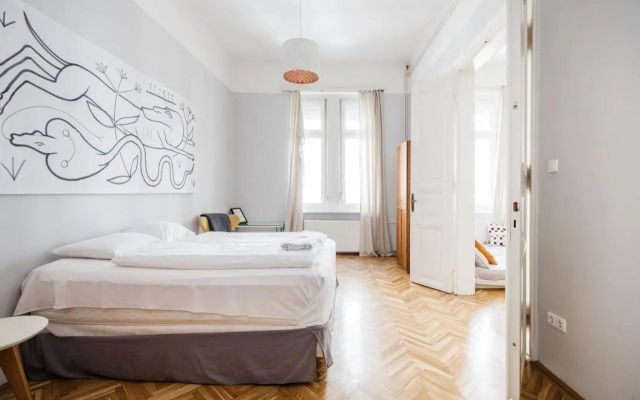 Wesselenyi Design Apartment