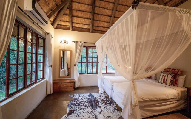 Rhino River Lodge